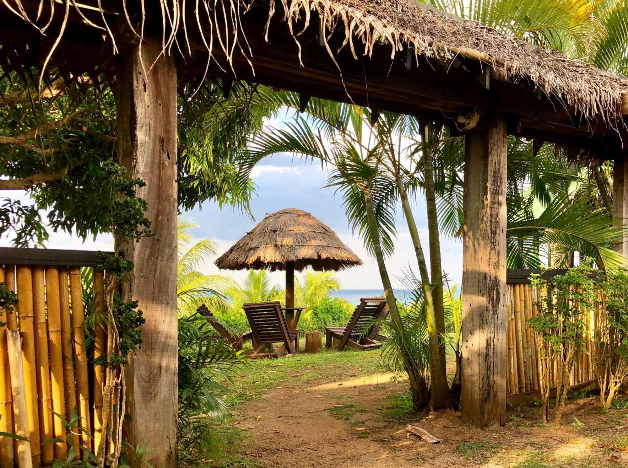 Palmlea Farms Lodge & Bures - Villas Лабаса Экстерьер фото